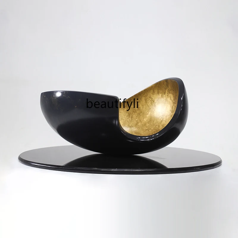 Model room aisle FRP electroplating sculpture hotel front desk art installation TV cabinet ornament
Model room aisle FRP electroplating sculpture hotel front desk art installation TV cabinet ornament