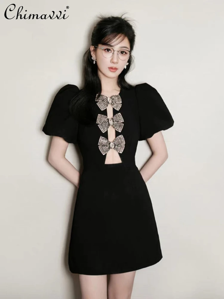 French Fashion Black High Waist Slim Fit Women Dress Spring and Summer Hepburn Style Elegant Retro Round Neck Short A-Line Dress
French Fashion Black High Waist Slim Fit Women Dress Spring and Summer Hepburn Style Elegant Retro Round Neck Short A-Line Dress
