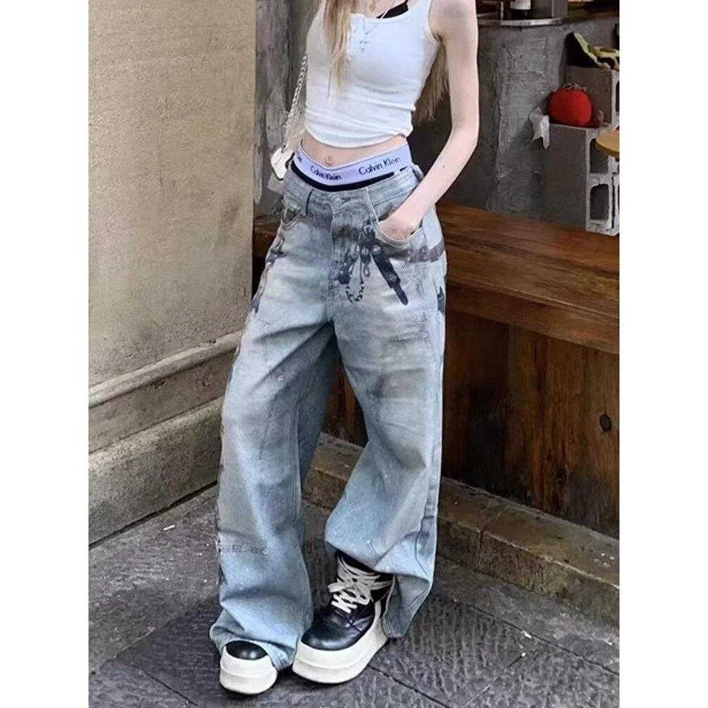 Retro American Graffiti Print Wide Leg Denim Jeans Women's High Waist Loose Straight Drapey Pants Autumn New Style Casual Cot...
Retro American Graffiti Print Wide Leg Denim Jeans Women's High Waist Loose Straight Drapey Pants Autumn New Style Casual Cot...