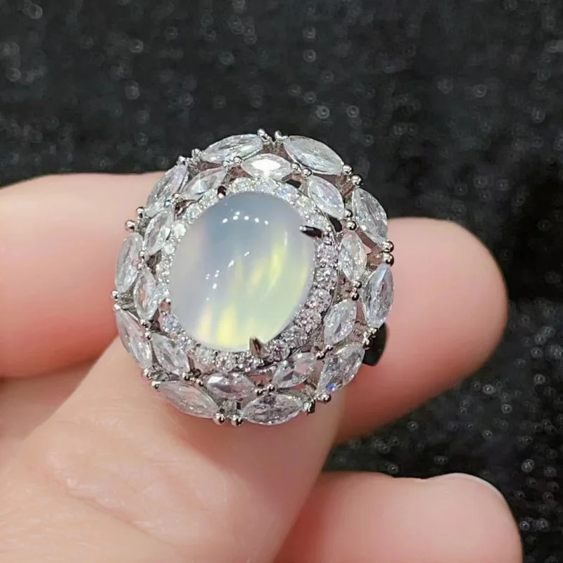 Женское регулируемое кольцо High White из серебра 925 пробы с инкрустацией зеленым халцедоном
Женское регулируемое кольцо High White из серебра 925 пробы с инкрустацией зеленым халцедоном