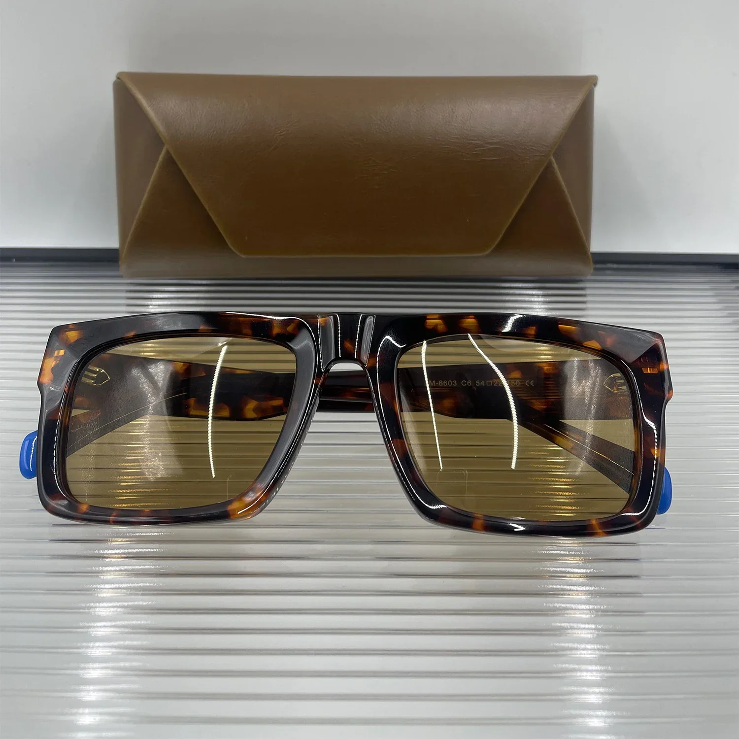TAORED Elegant Designer Women's Sunglasses Handmade Acetate Eyeglasses Luxury Brand for Men TAC Lens Polarized UV400 Sunglasses
TAORED Elegant Designer Women's Sunglasses Handmade Acetate Eyeglasses Luxury Brand for Men TAC Lens Polarized UV400 Sunglasses