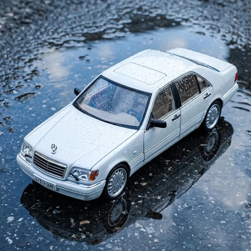 1:24 S320 SEL Classic Executive Limousine Home Trendy Ornaments & Computer Desktop Decoration High Simulation Vehicle
1:24 S320 SEL Classic Executive Limousine Home Trendy Ornaments & Computer Desktop Decoration High Simulation Vehicle