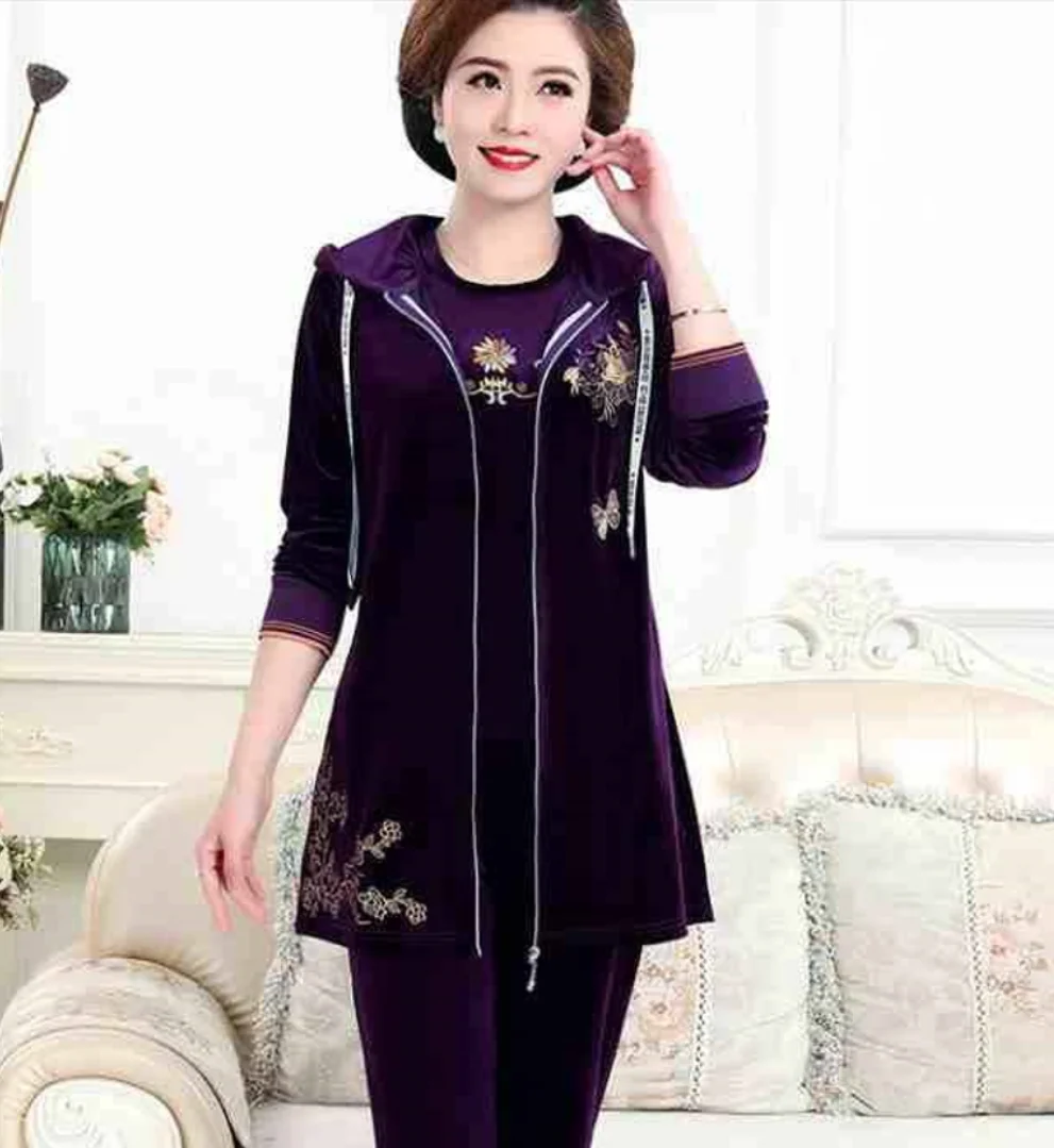 Three Piece Sets Womens 2025 Sports Suit Spring Autumn Long Three-piece Middle-aged Mothers Large Size Womens Gold Velvet Suit
Three Piece Sets Womens 2025 Sports Suit Spring Autumn Long Three-piece Middle-aged Mothers Large Size Womens Gold Velvet Suit