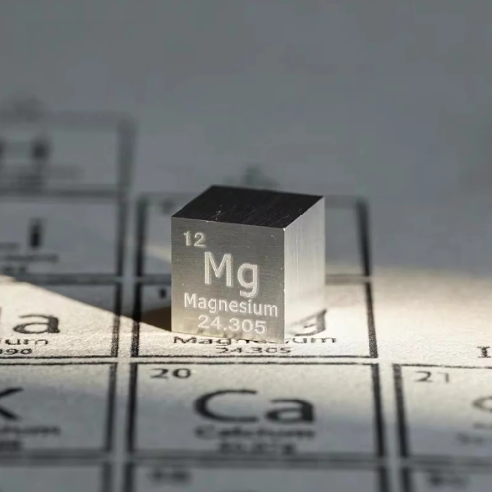 10/25.4MM Metal Magnesium Cube Ornament, Chemical Enthusiast Element Periodic Table Collection Display Model Gift
10/25.4MM Metal Magnesium Cube Ornament, Chemical Enthusiast Element Periodic Table Collection Display Model Gift