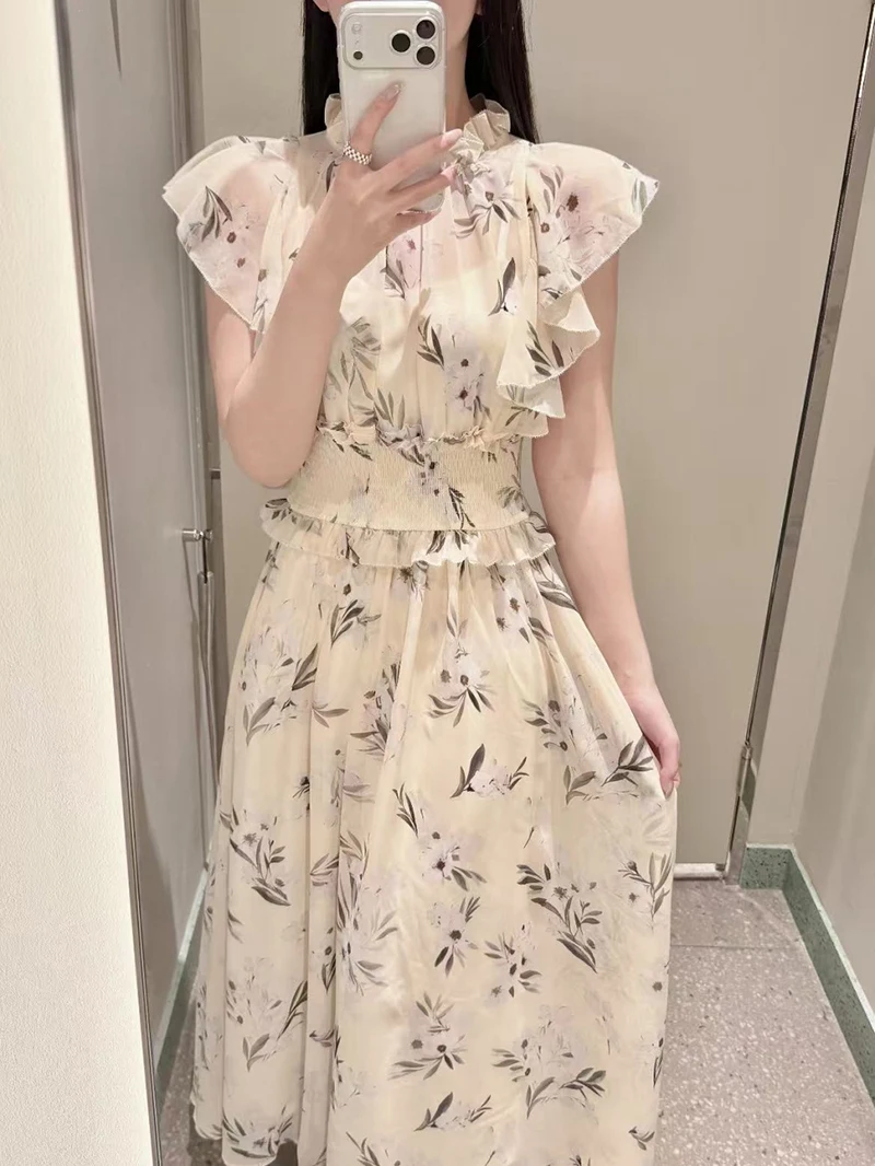 Elegant Floral Print Dress with Puff Sleeves And Bow Collar New Spring Summer Women's Fashion Sweet Style Slim Fit Waist Design
Elegant Floral Print Dress with Puff Sleeves And Bow Collar New Spring Summer Women's Fashion Sweet Style Slim Fit Waist Design