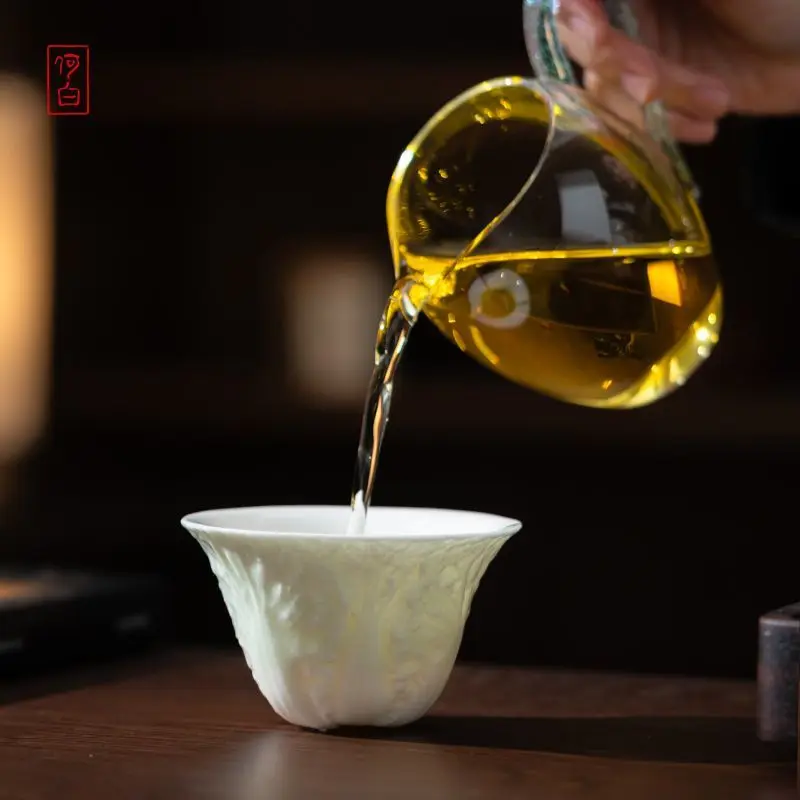 Классическая китайская чашка He Bai из высокотемпературной глазури, оригинальная, с изображением «Сто богатств», роскошная, креативная, подарочная, для чая
Классическая китайская чашка He Bai из высокотемпературной глазури, оригинальная, с изображением «Сто богатств», роскошная, креативная, подарочная, для чая