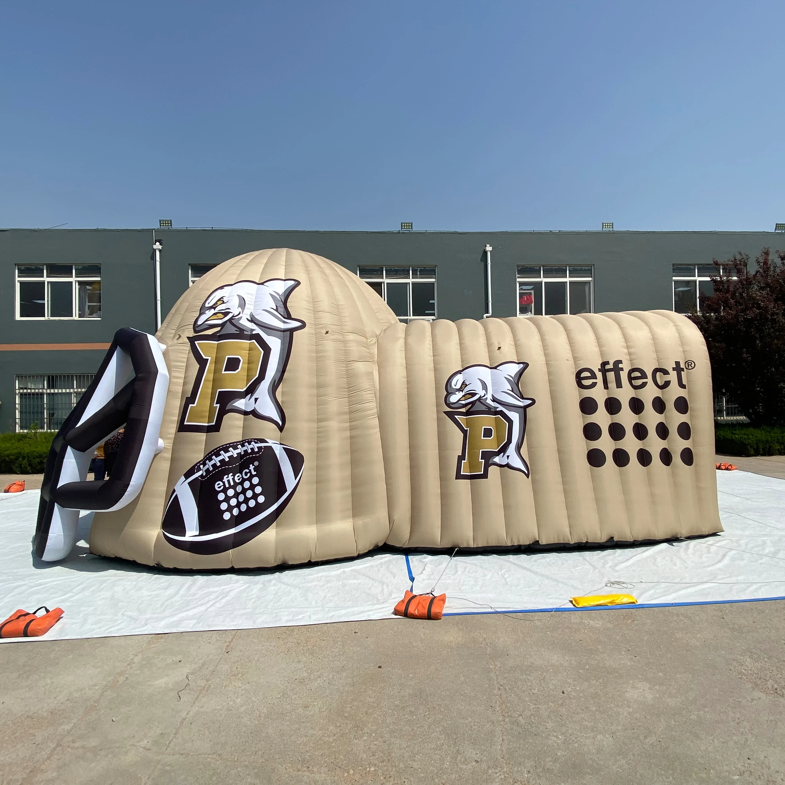 10m Length Custom Inflatable Helmet Tunnel Outdoor Game Giant Inflatable Sports Tunnel
10m Length Custom Inflatable Helmet Tunnel Outdoor Game Giant Inflatable Sports Tunnel