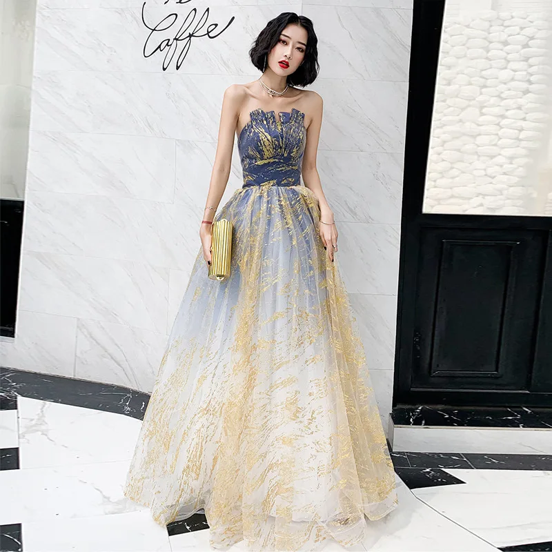 Темпераментное вечернее платье для женщин, летний новый стиль, банкетная пышная юбка без бретелек, длинное стильное длинное платье для ежегодного собрания 
Темпераментное вечернее платье для женщин, летний новый стиль, банкетная пышная юбка без бретелек, длинное стильное длинное платье для ежегодного собрания