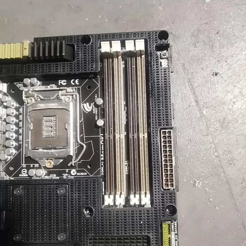 Used SABERTOOTH P67 ATX Motherboard LGA 1155 Support 2nd 3rd Gen Intel Core CPU DDR3 RAM Mainboard for ASUS
Used SABERTOOTH P67 ATX Motherboard LGA 1155 Support 2nd 3rd Gen Intel Core CPU DDR3 RAM Mainboard for ASUS