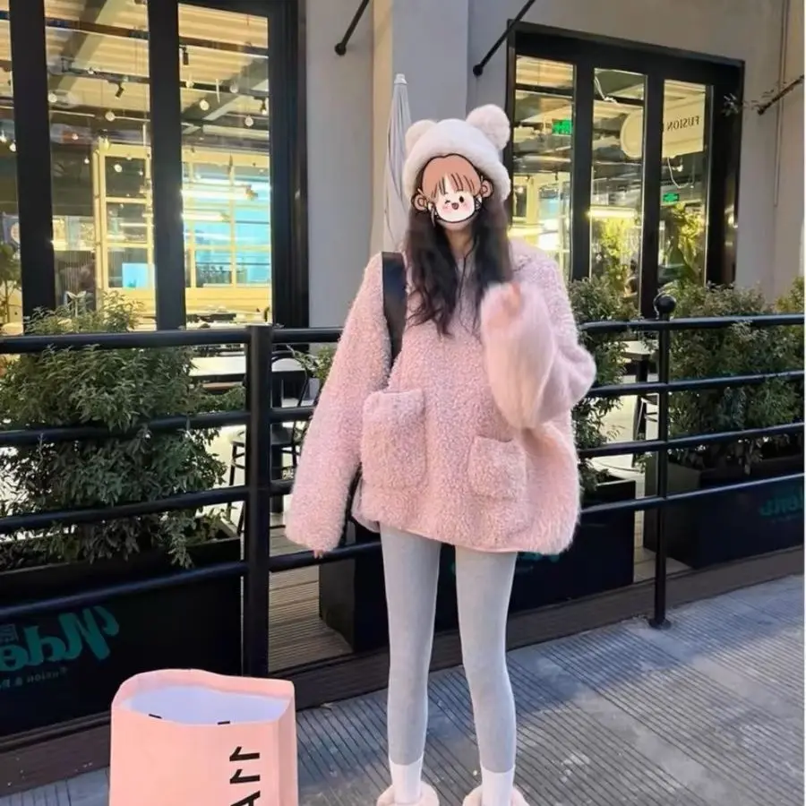 2024 New Winter Plush Sherpa Hooded Coat Women Cute Oversized Fleece Jacket Sweet Youthful Style Thicken Warm Lined Streetwear
2024 New Winter Plush Sherpa Hooded Coat Women Cute Oversized Fleece Jacket Sweet Youthful Style Thicken Warm Lined Streetwear