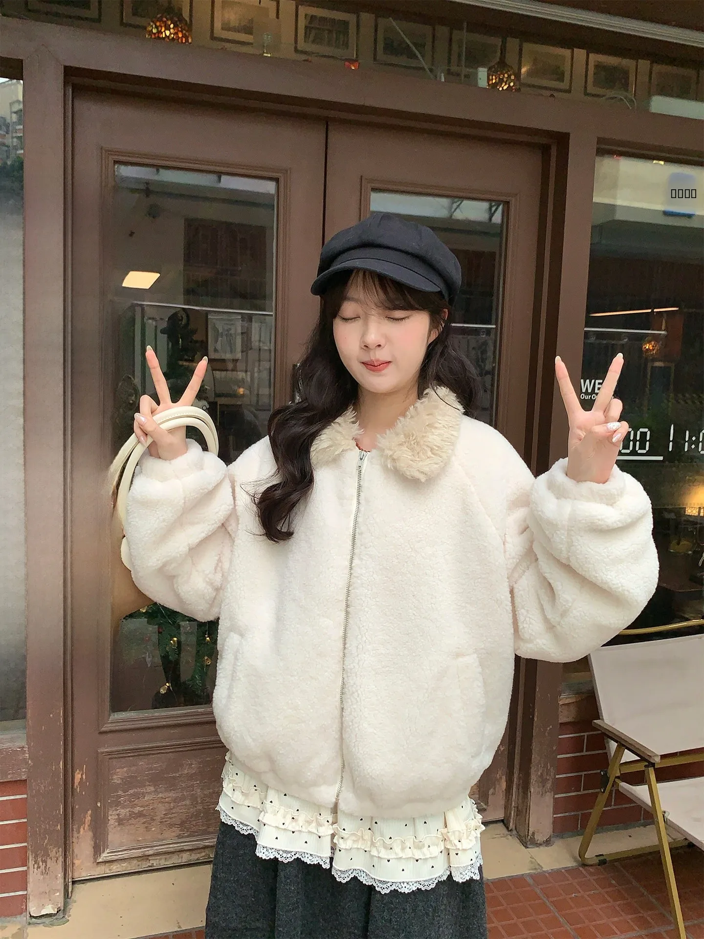 Куртка Holli Korean Sle Sweet Fre с меховым воротником из искусственного меха ягненка, универсальная, антивозрастная, женская, хлопковая, новинка 2025 года
Куртка Holli Korean Sle Sweet Fre с меховым воротником из искусственного меха ягненка, универсальная, антивозрастная, женская, хлопковая, новинка 2025 года