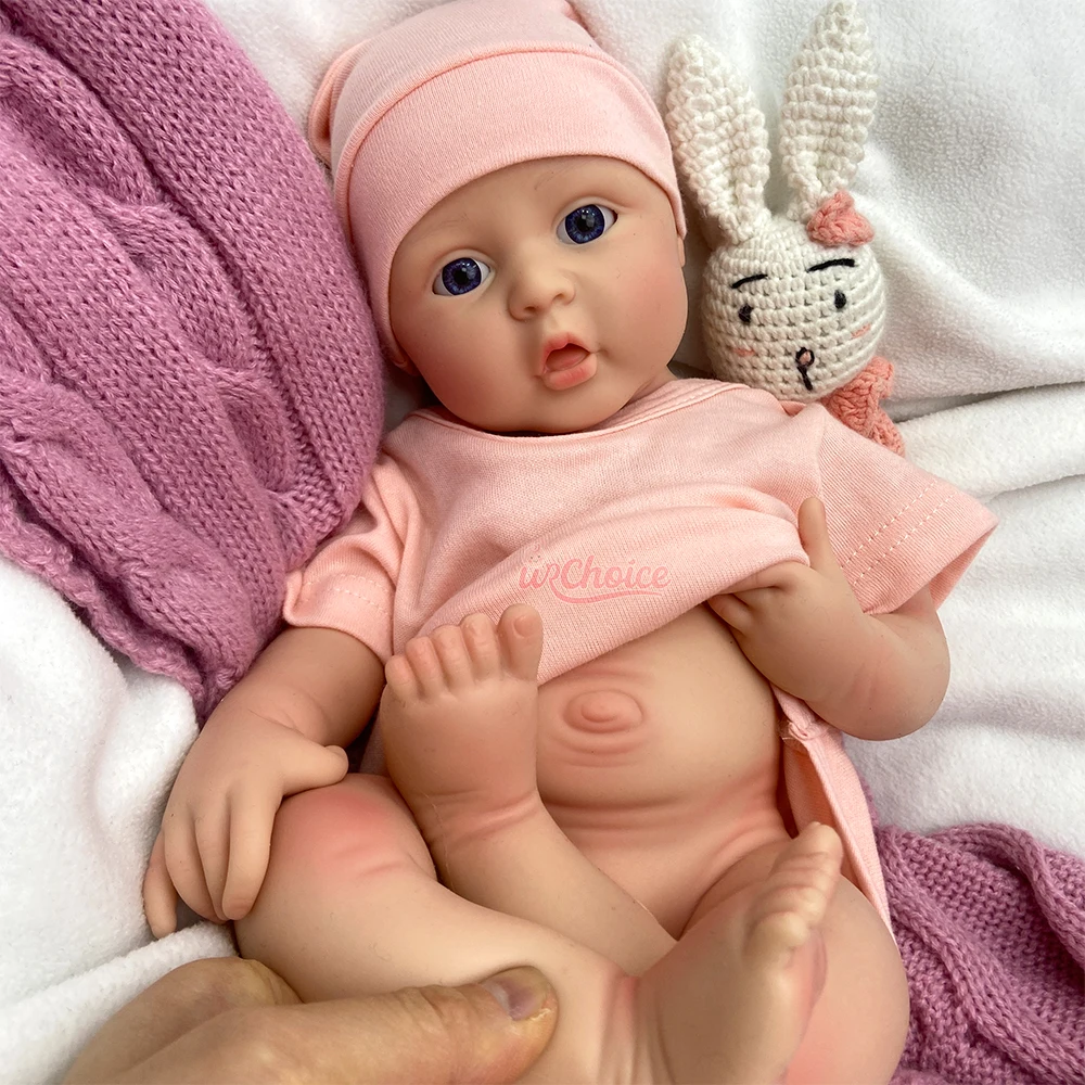 45 см приятная силиконовая кукла Reborn для маленьких девочек ручной работы с платиновой силиконовой 3D-кожей для художественных коллекционеров, детские игрушки
45 см приятная силиконовая кукла Reborn для маленьких девочек ручной работы с платиновой силиконовой 3D-кожей для художественных коллекционеров, детские игрушки