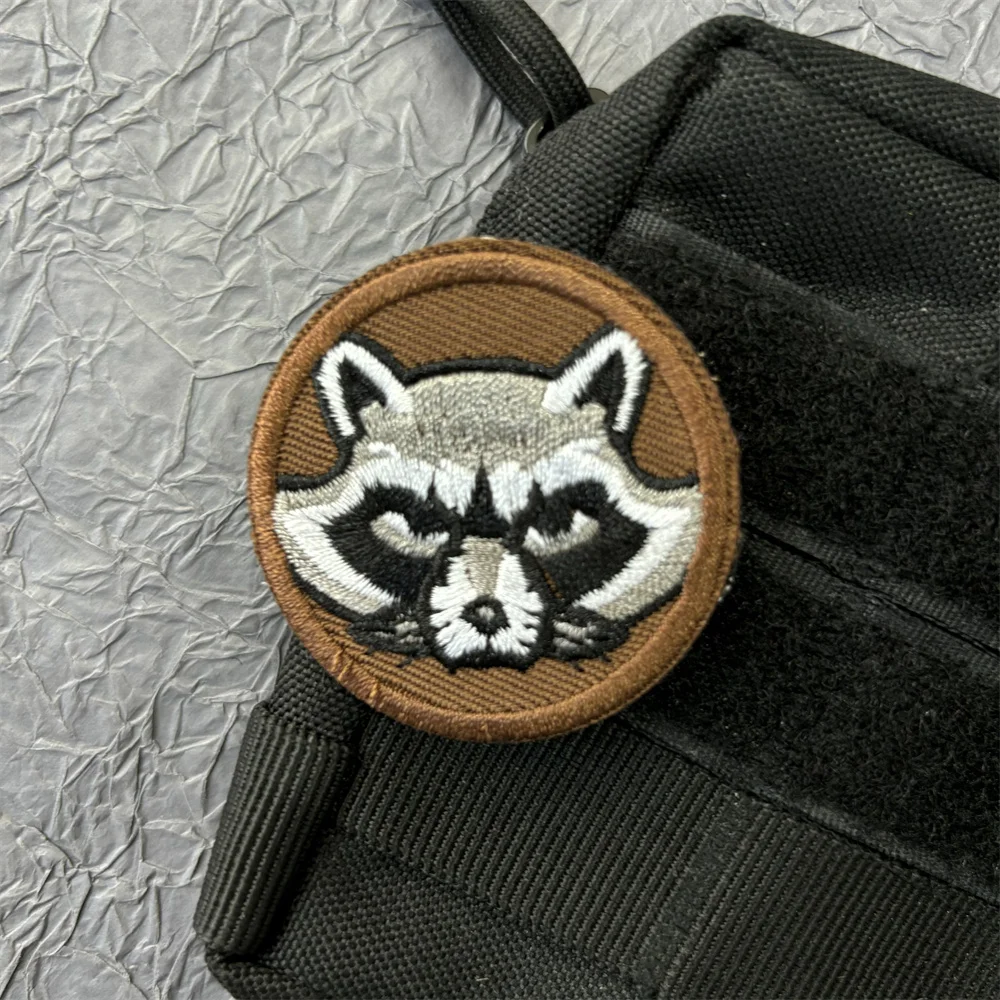 Angry Raccoon Patrol Team Embroidery on Clothes Animal Stickers Morale Badge Hook and Loop Patches Backpack Wappen
Angry Raccoon Patrol Team Embroidery on Clothes Animal Stickers Morale Badge Hook and Loop Patches Backpack Wappen