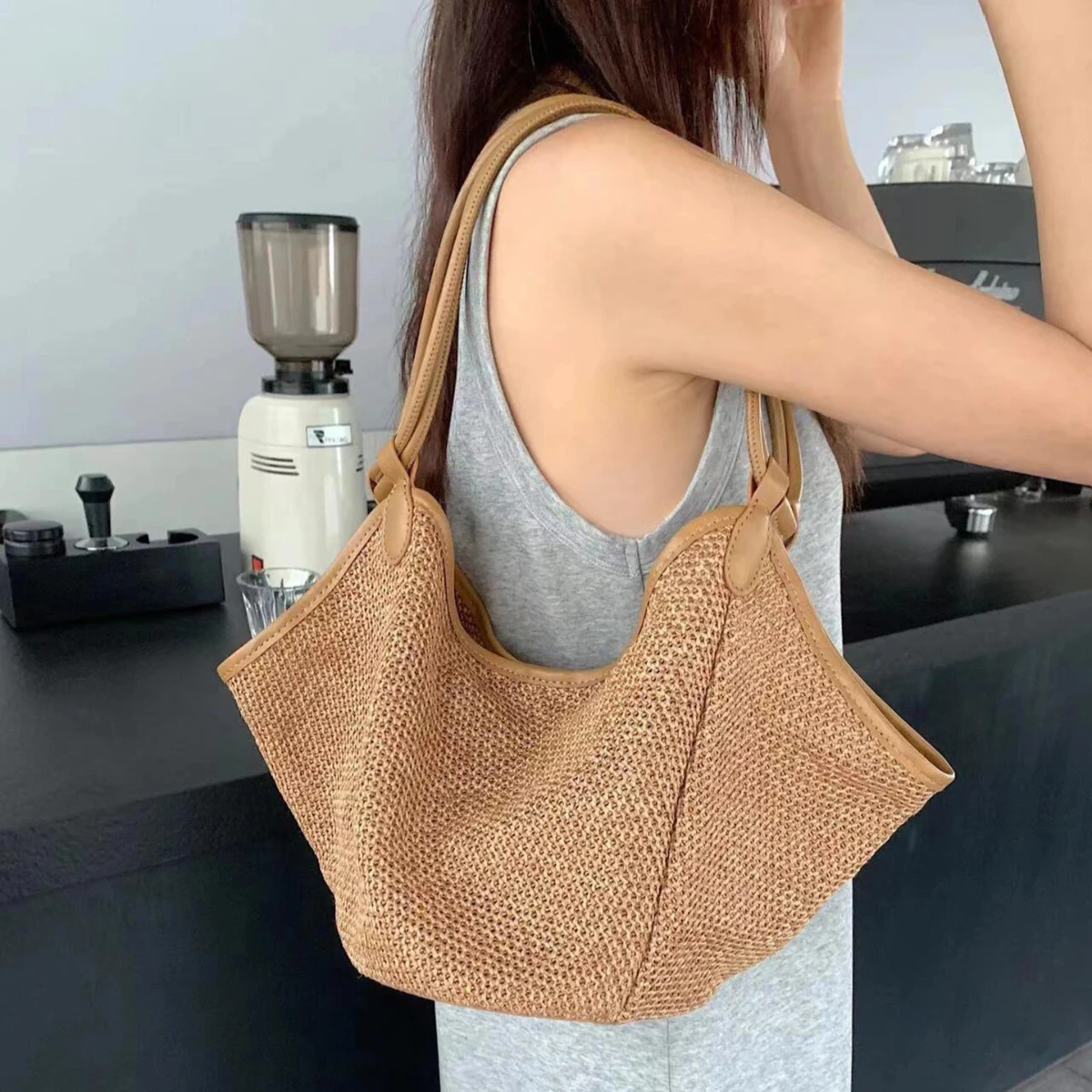 Vacation Straw Tote Bag - Patchwork Large Capacity Boho Shoulder Bag Relaxed Dumpling Crossbody Purse Summer Beach Bag for Women
Vacation Straw Tote Bag - Patchwork Large Capacity Boho Shoulder Bag Relaxed Dumpling Crossbody Purse Summer Beach Bag for Women