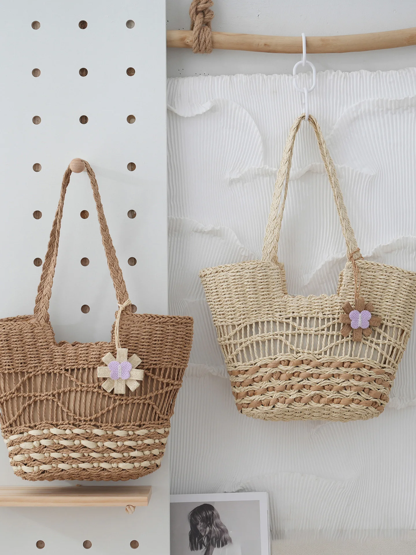 SEMALAYA Braided straw shoulder bag All-in-one high capacity Tote bag with hollowed-out waves lined Summer beach women's bag
SEMALAYA Braided straw shoulder bag All-in-one high capacity Tote bag with hollowed-out waves lined Summer beach women's bag