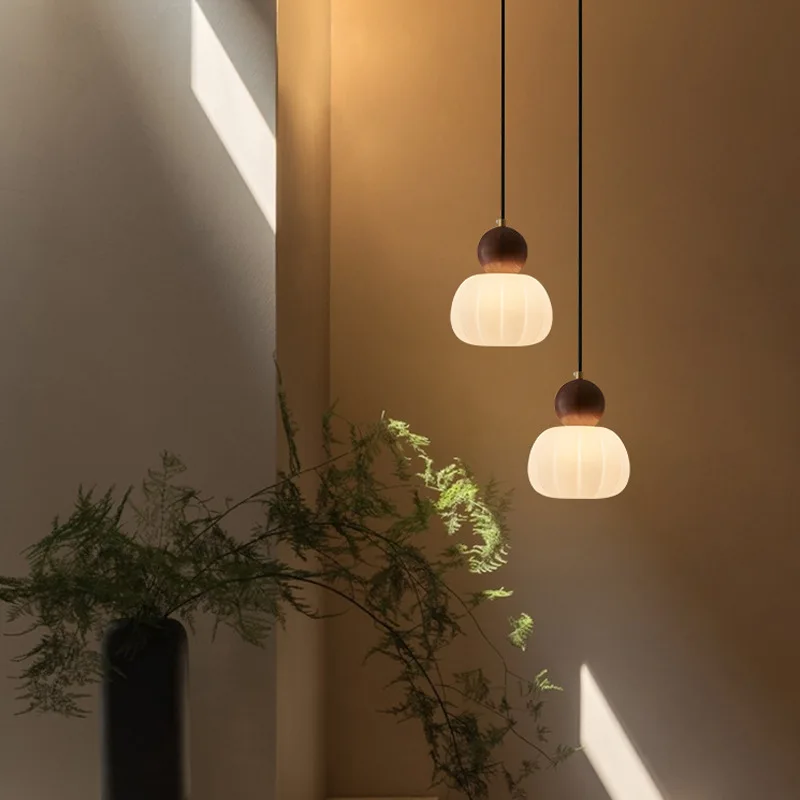 Bedroom bedside chandelier Japanese retro light luxury bar entrance
Bedroom bedside chandelier Japanese retro light luxury bar entrance