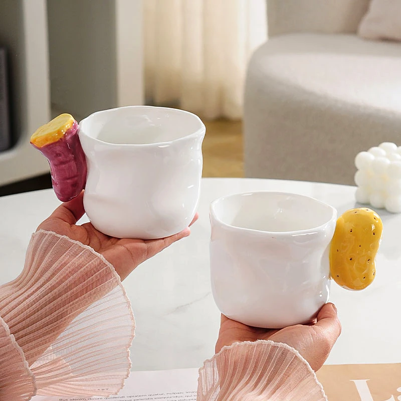 White Ceramic Mug Creative Fruit Plant Handle Cute Mug Home Drinking Cup Afternoon Tea Table Table Table Drinking Utensils
White Ceramic Mug Creative Fruit Plant Handle Cute Mug Home Drinking Cup Afternoon Tea Table Table Table Drinking Utensils