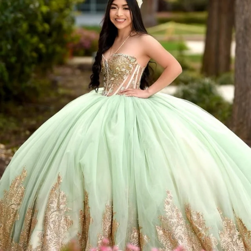 Customized Mint Green Quinceanera Dresses Off the Shoulder Golden glitter applique crystal Long tail Vestido 15 Quinceanera
Customized Mint Green Quinceanera Dresses Off the Shoulder Golden glitter applique crystal Long tail Vestido 15 Quinceanera