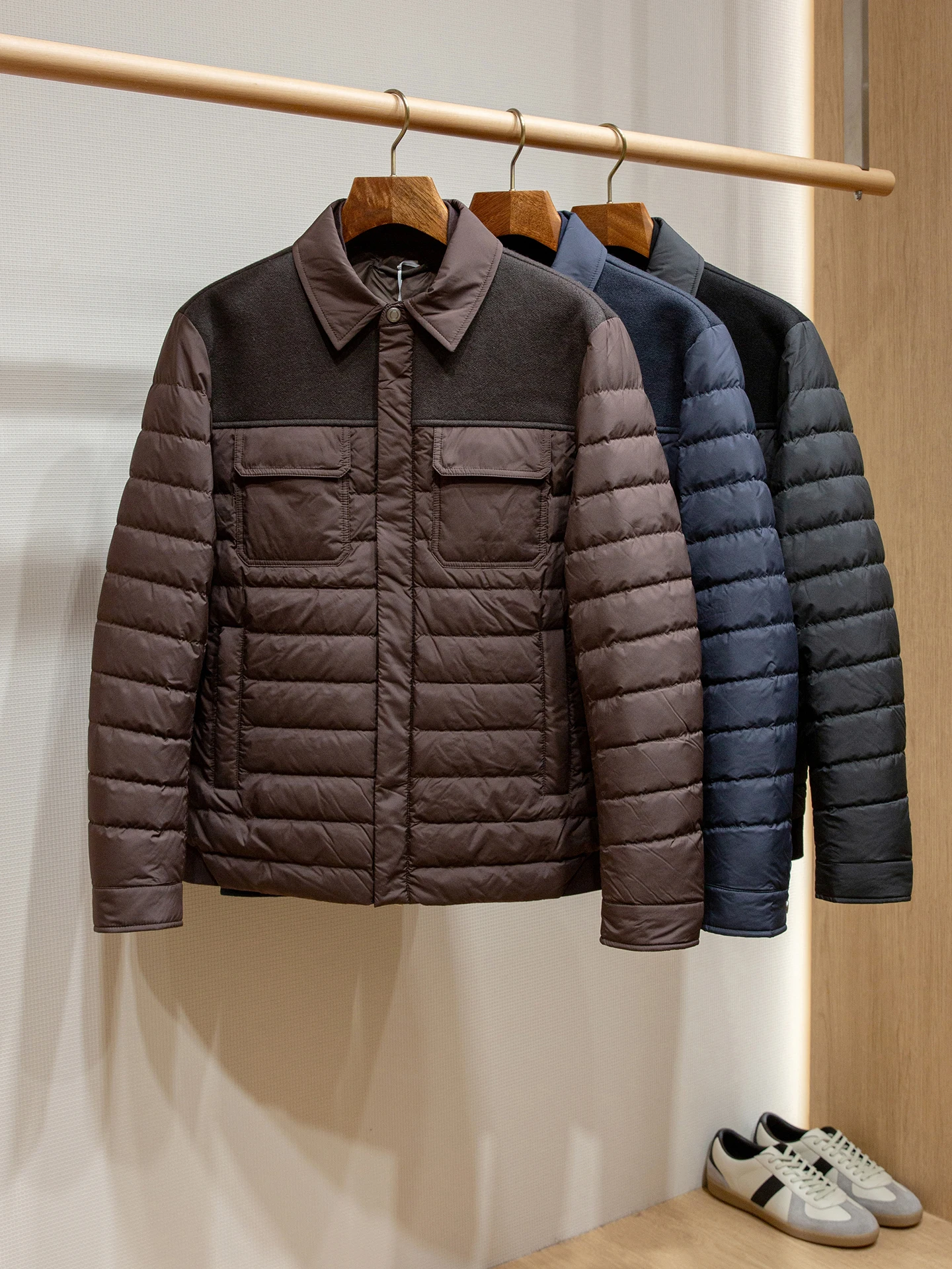 Men's irt-Sle down Jaet Patchwork Design White Du Feather Regular Fit Ci Casual Long Sve Zipper Closure
Men's irt-Sle down Jaet Patchwork Design White Du Feather Regular Fit Ci Casual Long Sve Zipper Closure