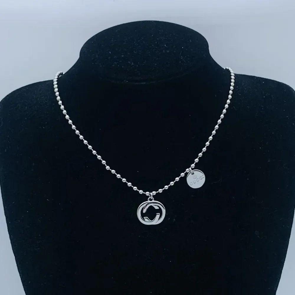 2025 New Luxury Letter Vintage Necklace Daily Versatile for Gifts
2025 New Luxury Letter Vintage Necklace Daily Versatile for Gifts