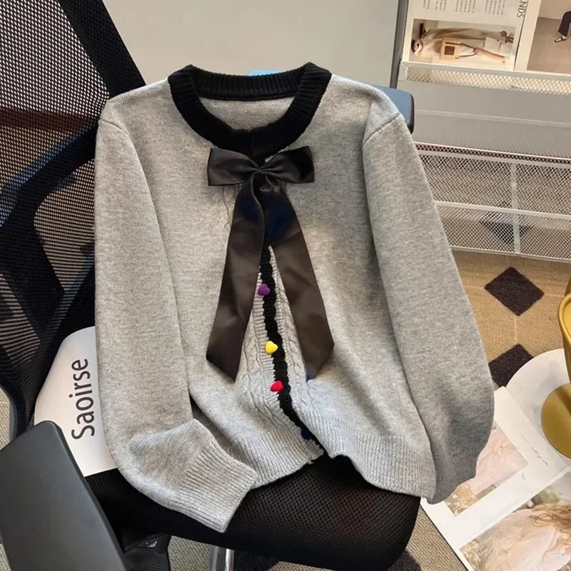 Autumn New Fashionable Colorful Button Butterfly Knot Knitted Sweater High Quality Open Collar Woolen Sweater Elegant Full Top
Autumn New Fashionable Colorful Button Butterfly Knot Knitted Sweater High Quality Open Collar Woolen Sweater Elegant Full Top