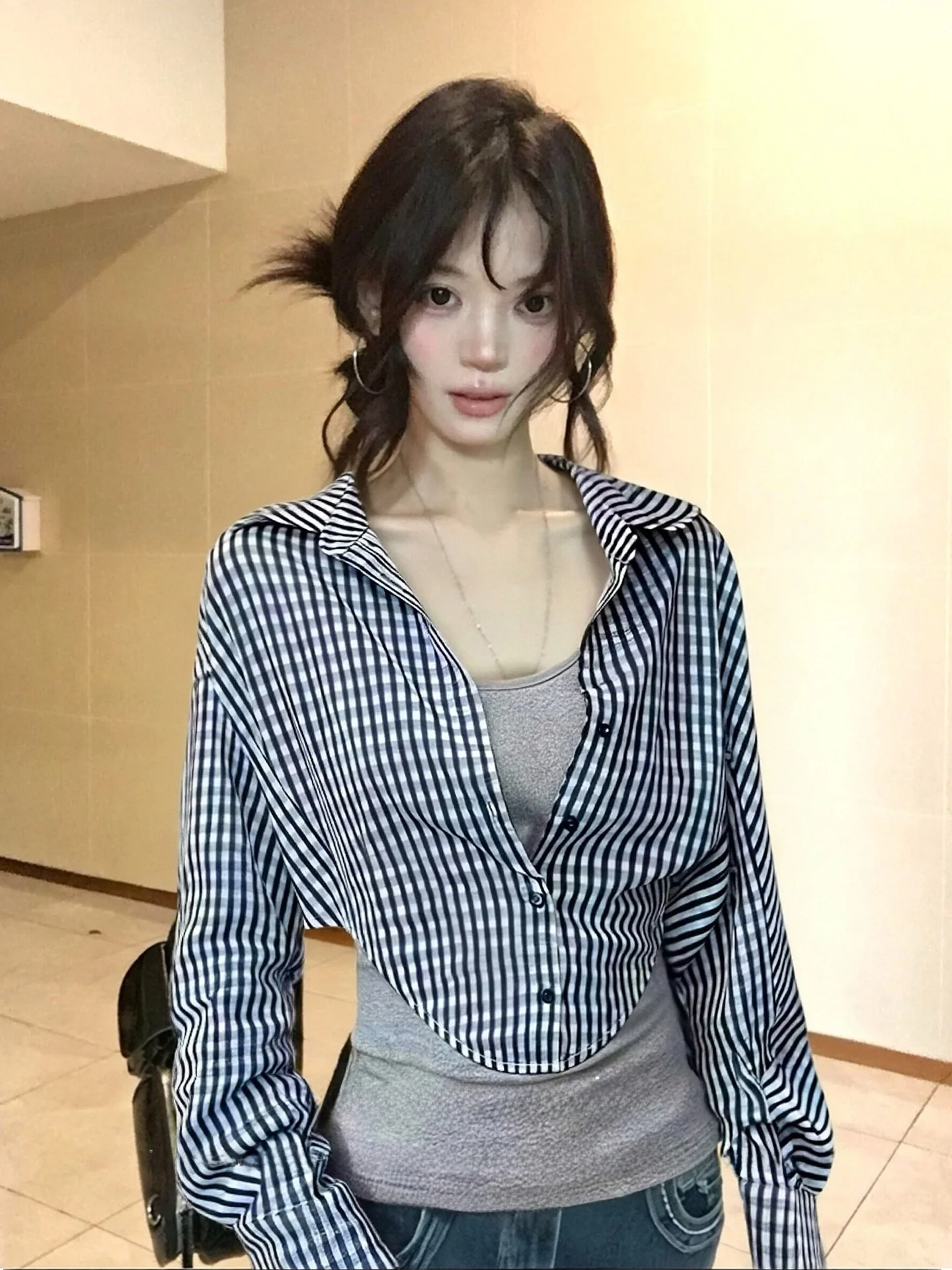 Slimming Plaid Shirt Women's Early Spring Fashion Design Korean Style Waist-Cinching Long Sleeve Breathable Anti-Wrinkle
Slimming Plaid Shirt Women's Early Spring Fashion Design Korean Style Waist-Cinching Long Sleeve Breathable Anti-Wrinkle