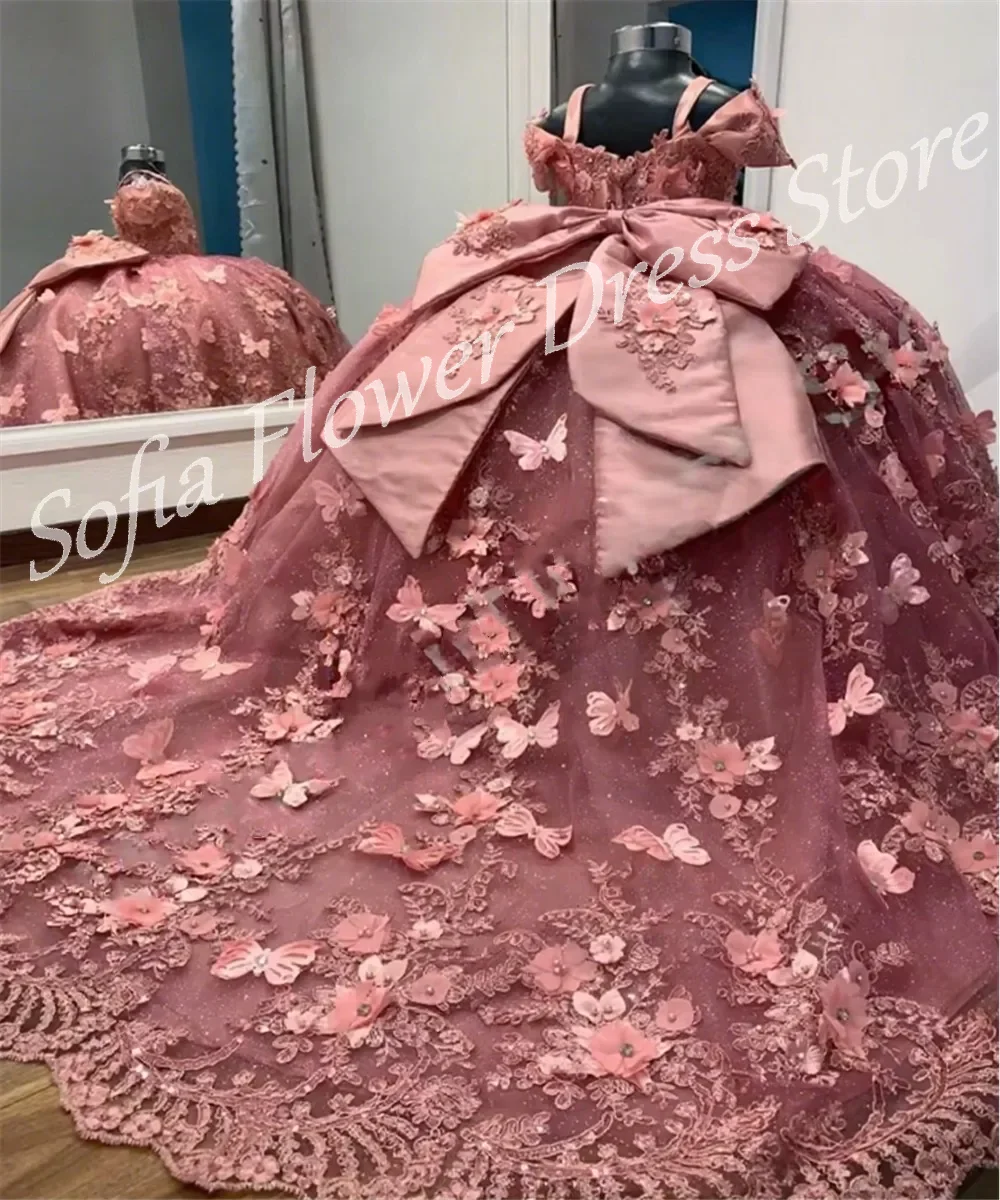 Customized Flower Girl Dress For Wedding Lace Applique Off Shoulder Luxury A-Line Floor Length Dresses Girls Birthday Party Gown
Customized Flower Girl Dress For Wedding Lace Applique Off Shoulder Luxury A-Line Floor Length Dresses Girls Birthday Party Gown