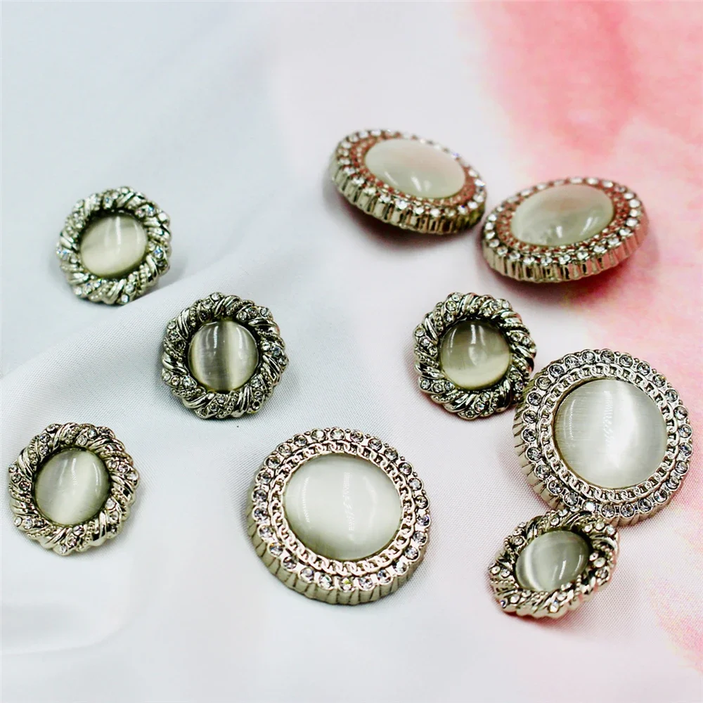 Luxurious Diamond Inlaid Metal Button, Coats, Windbreakers, Suits, Clothing, Sewing Accessories, Buttons, 10
Luxurious Diamond Inlaid Metal Button, Coats, Windbreakers, Suits, Clothing, Sewing Accessories, Buttons, 10