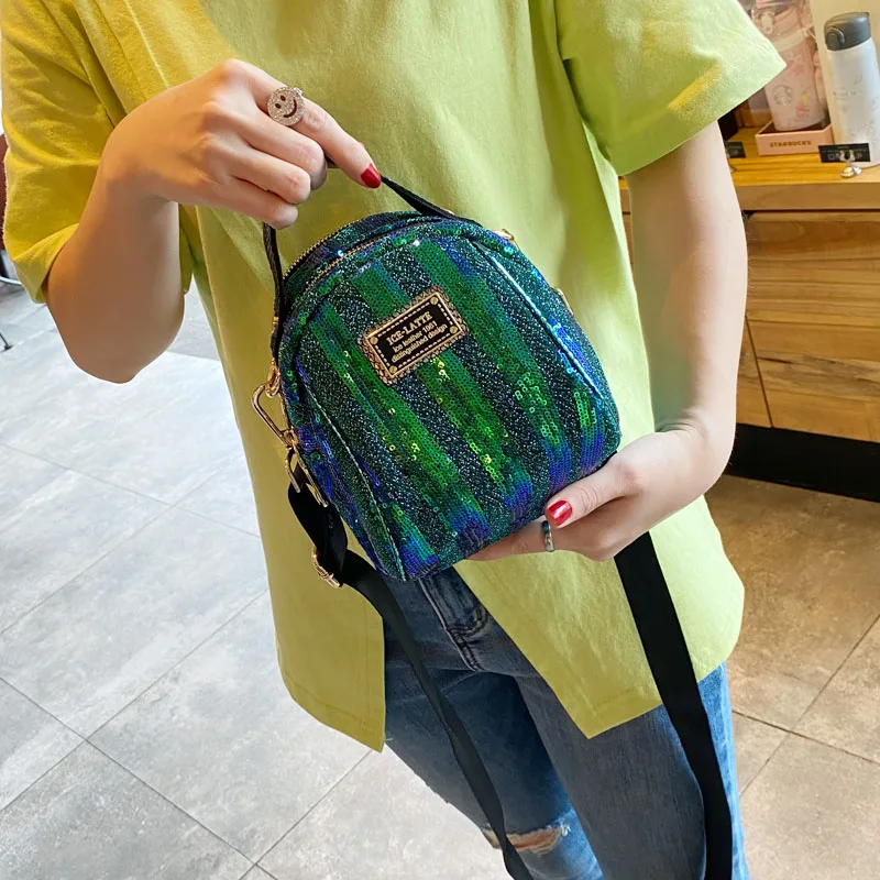 Маленькая женская сумка для мобильного телефона с блестками, новинка 2024, универсальная сумка ell, легкая многослойная сумка через плечо на одно плечо
Маленькая женская сумка для мобильного телефона с блестками, новинка 2024, универсальная сумка ell, легкая многослойная сумка через плечо на одно плечо