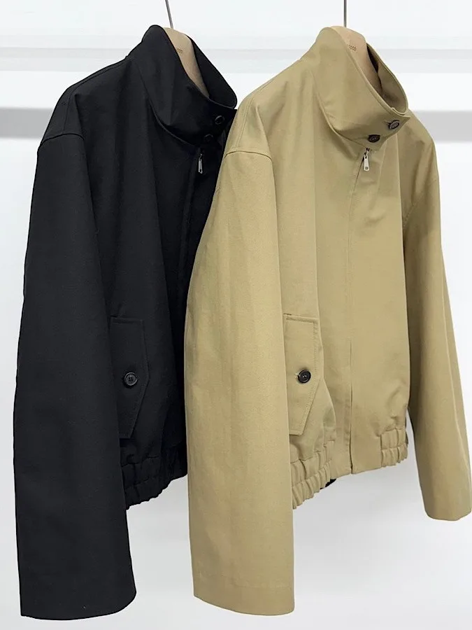 Джет с американским воротником в стиле ретро, женский дизайн, открытый кардиган на молнии, внешний повседневный модный топ, свободный крой, корейский слей
Джет с американским воротником в стиле ретро, женский дизайн, открытый кардиган на молнии, внешний повседневный модный топ, свободный крой, корейский слей