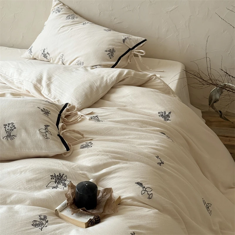 100% Cotton Wrinkled Yarn Flower Embroidery Bedding Set Single Queen King Size Duvet Cover Flat/Fitted Sheet Lace-Up Pillowcases
100% Cotton Wrinkled Yarn Flower Embroidery Bedding Set Single Queen King Size Duvet Cover Flat/Fitted Sheet Lace-Up Pillowcases