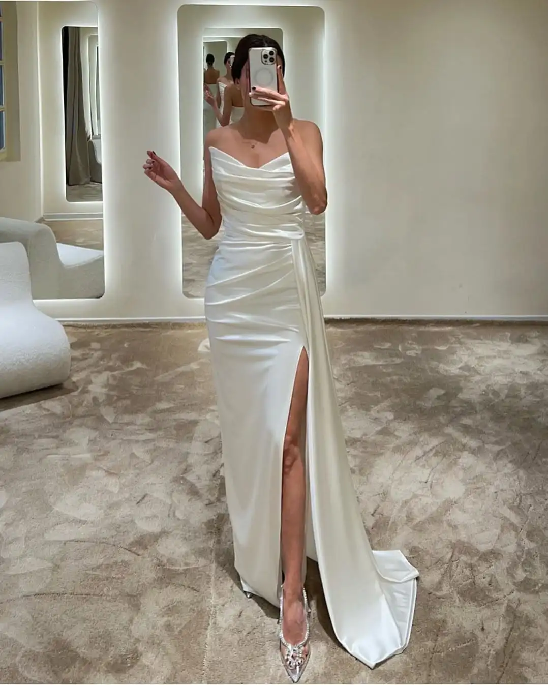 Customized High Quality Satin Straight Evening Dresses Strapless Sleeveless Panel Train White Special Occasion Gowns S
Customized High Quality Satin Straight Evening Dresses Strapless Sleeveless Panel Train White Special Occasion Gowns S