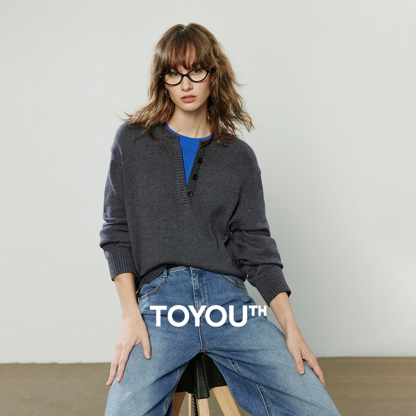 TOYOUTH Women Sweaters 2025 Winter New Color-block Spliced Fake Two-piece Wool-containing Tops
TOYOUTH Women Sweaters 2025 Winter New Color-block Spliced Fake Two-piece Wool-containing Tops