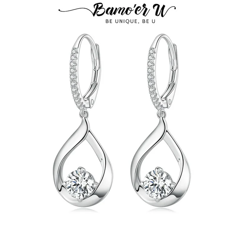 Bamoer U 0.5CT Moissanite Drop Earrings 925 Sterling Silver Unique Water Drop Design Certified Earrings Women Fine Jewelry VVS1
Bamoer U 0.5CT Moissanite Drop Earrings 925 Sterling Silver Unique Water Drop Design Certified Earrings Women Fine Jewelry VVS1