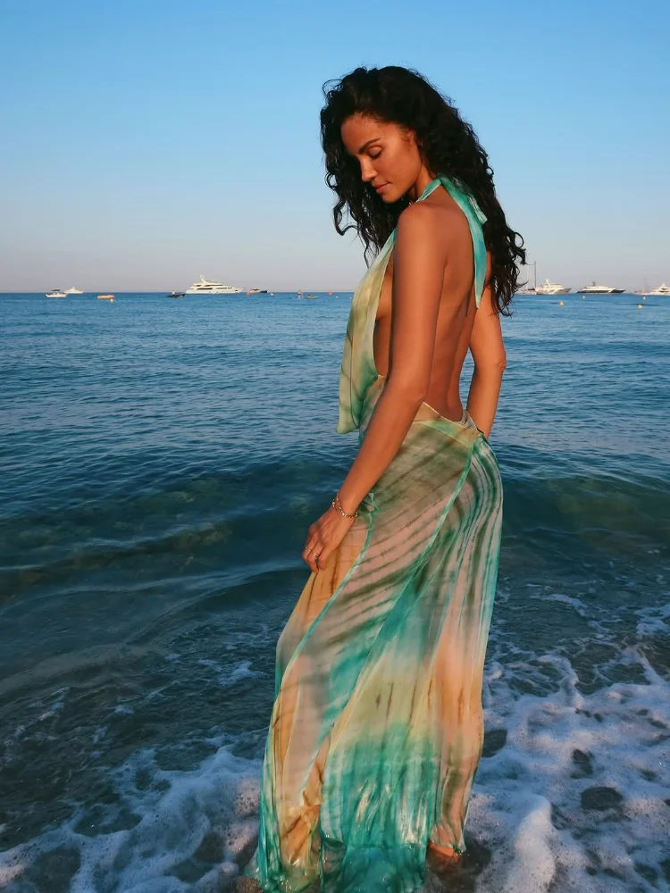 Women Printed Backless Halter Dress Lace-up Off-shoulder See Through Draped Neckline Sexy Gowns 2026 Lady Vacation Beach Dresses
Women Printed Backless Halter Dress Lace-up Off-shoulder See Through Draped Neckline Sexy Gowns 2026 Lady Vacation Beach Dresses