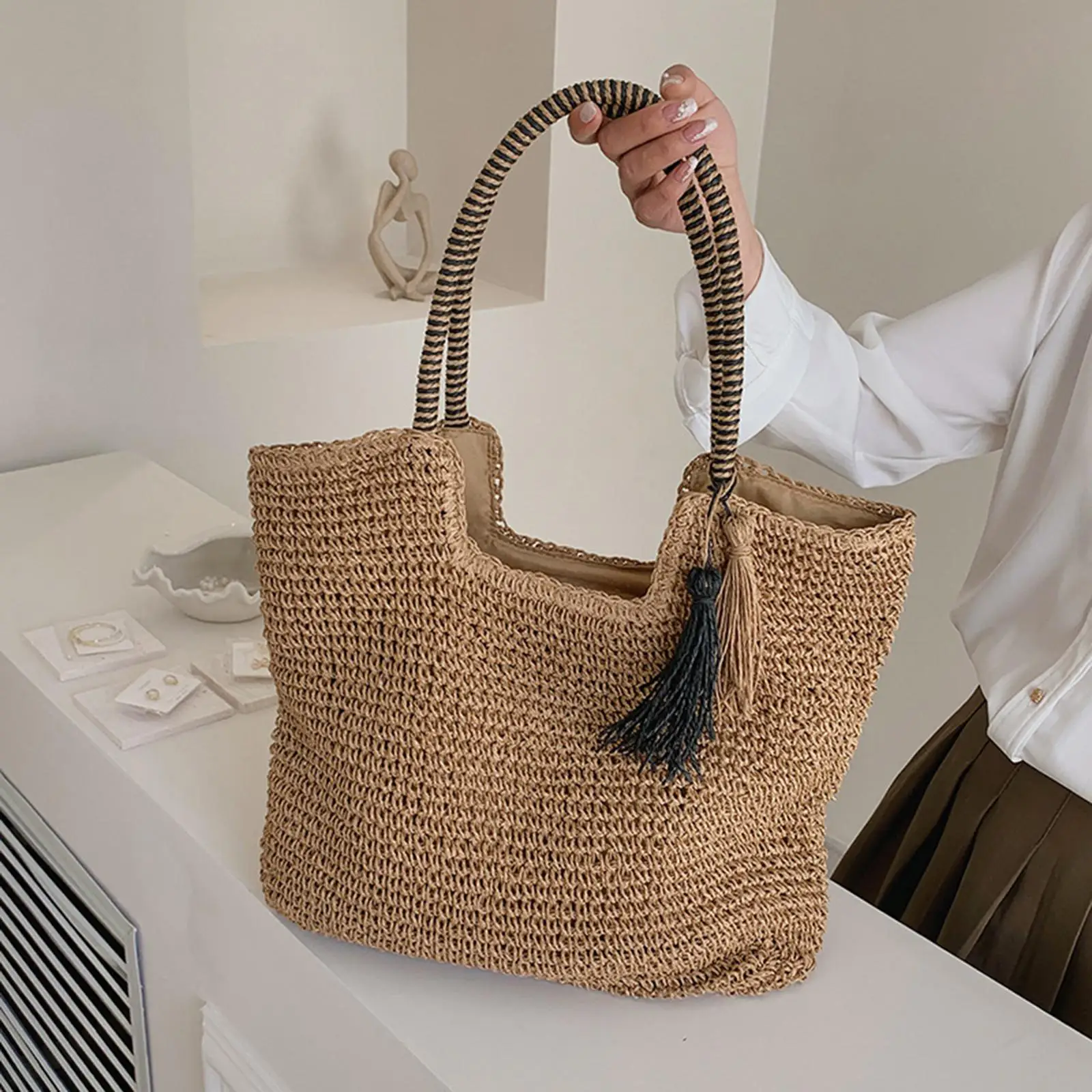 Women Straw Woven Handbag Handmade Weaving Purses Beach Bags Tassel Top Handle Shoulder Bags Buckets Totes Lady Wallet Travel
Women Straw Woven Handbag Handmade Weaving Purses Beach Bags Tassel Top Handle Shoulder Bags Buckets Totes Lady Wallet Travel