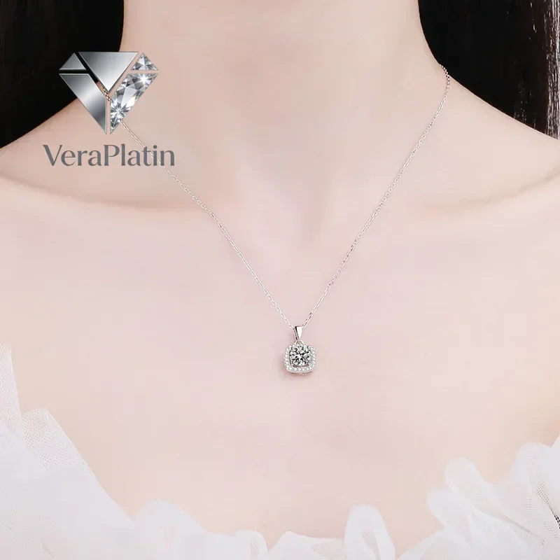 VeraPlatin Valentine's Day 18K White Gold Necklaces Women Wedding Jewelry 1CT Moissanite Diamond Pendant PT950 Platinum Girl Bir
VeraPlatin Valentine's Day 18K White Gold Necklaces Women Wedding Jewelry 1CT Moissanite Diamond Pendant PT950 Platinum Girl Bir
