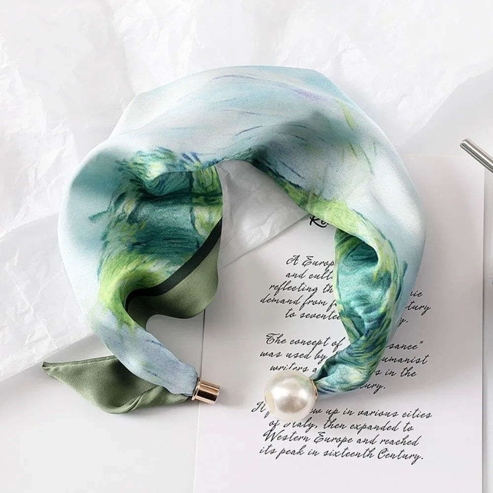 New Pearl Buckle Silk Scarf Thin Soft Neck Scarf Lightweight Printed Neckerchief Women
New Pearl Buckle Silk Scarf Thin Soft Neck Scarf Lightweight Printed Neckerchief Women