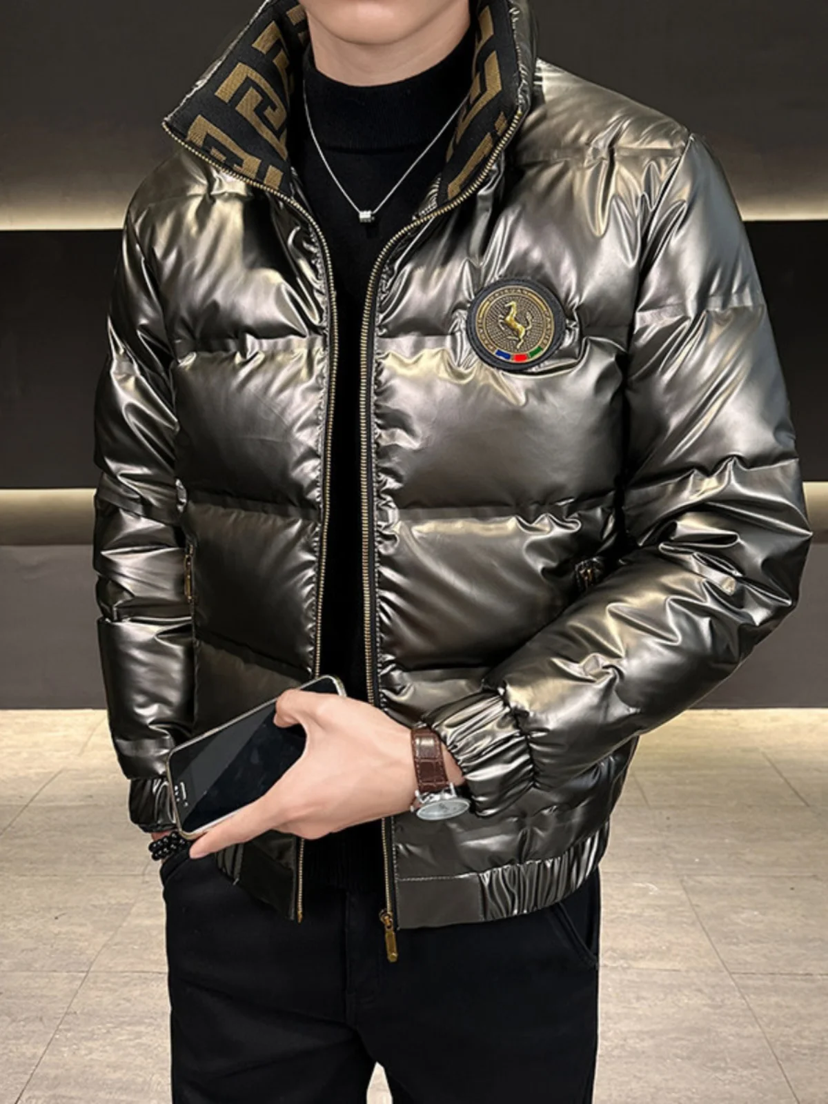 High-End ort Men's down Jaet Winter Sli Trendy Brand iny Lightweight Thiened Stand Collar White Du down Coat
High-End ort Men's down Jaet Winter Sli Trendy Brand iny Lightweight Thiened Stand Collar White Du down Coat