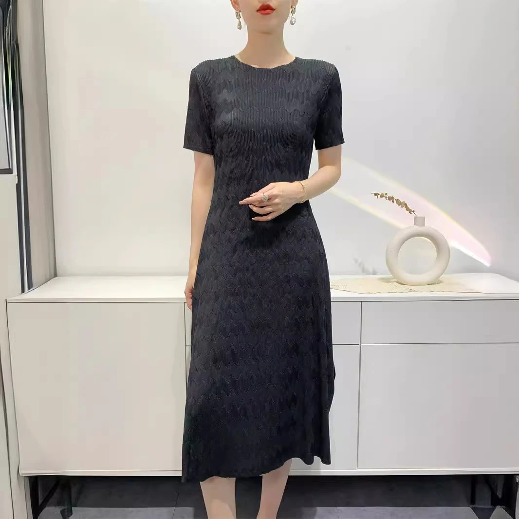 Miyake Women's Dresses Women's Medium Solid Long Dress Short-sleeved Round Neck Temperament Casual Pleated Dress 2024 Summer New
Miyake Women's Dresses Women's Medium Solid Long Dress Short-sleeved Round Neck Temperament Casual Pleated Dress 2024 Summer New
