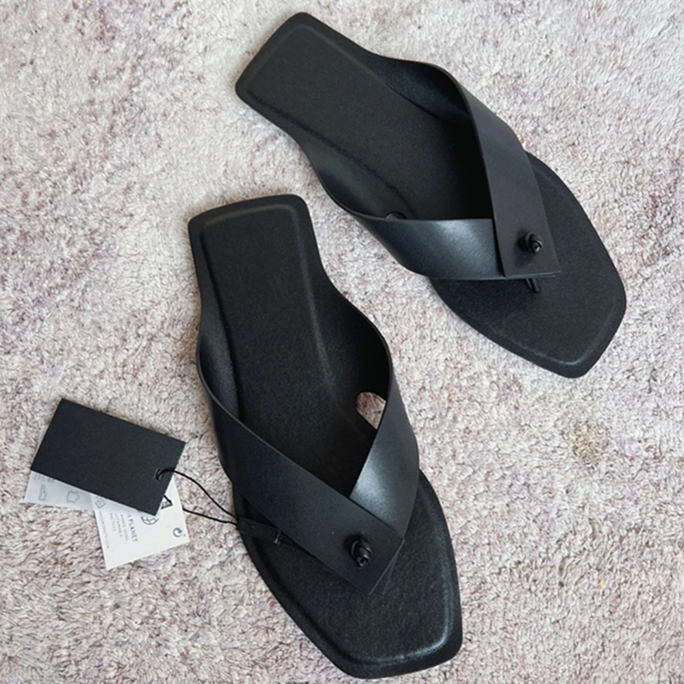 Withered French Flip Flops For Summer Office Ladies Fashionable Elegant Leather Slippers Casual Shoes Women's
Withered French Flip Flops For Summer Office Ladies Fashionable Elegant Leather Slippers Casual Shoes Women's