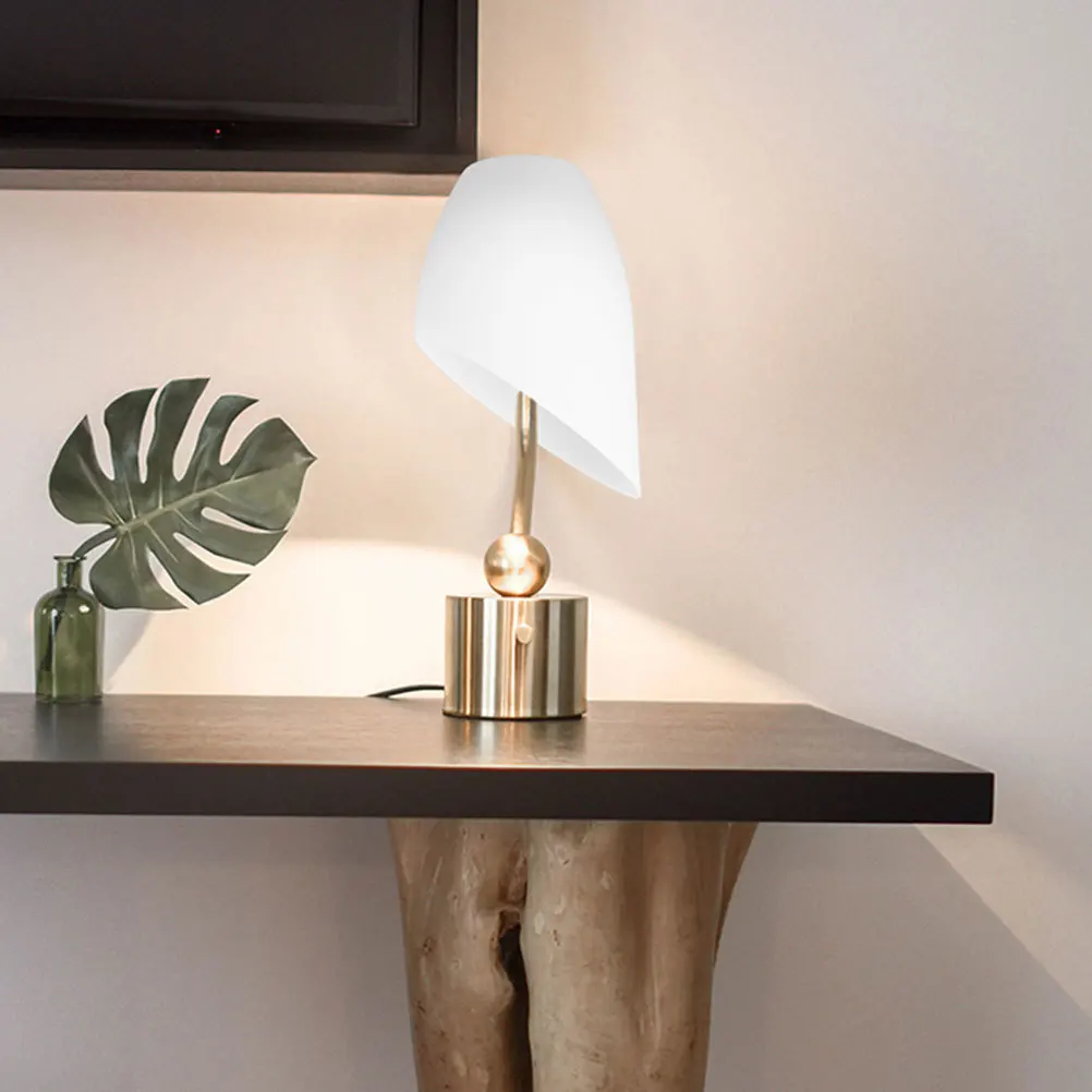 Пластиковый сменный абажур-подкова для торшера, настольной лампы, маленький декоративный абажур для светильника
Пластиковый сменный абажур-подкова для торшера, настольной лампы, маленький декоративный абажур для светильника