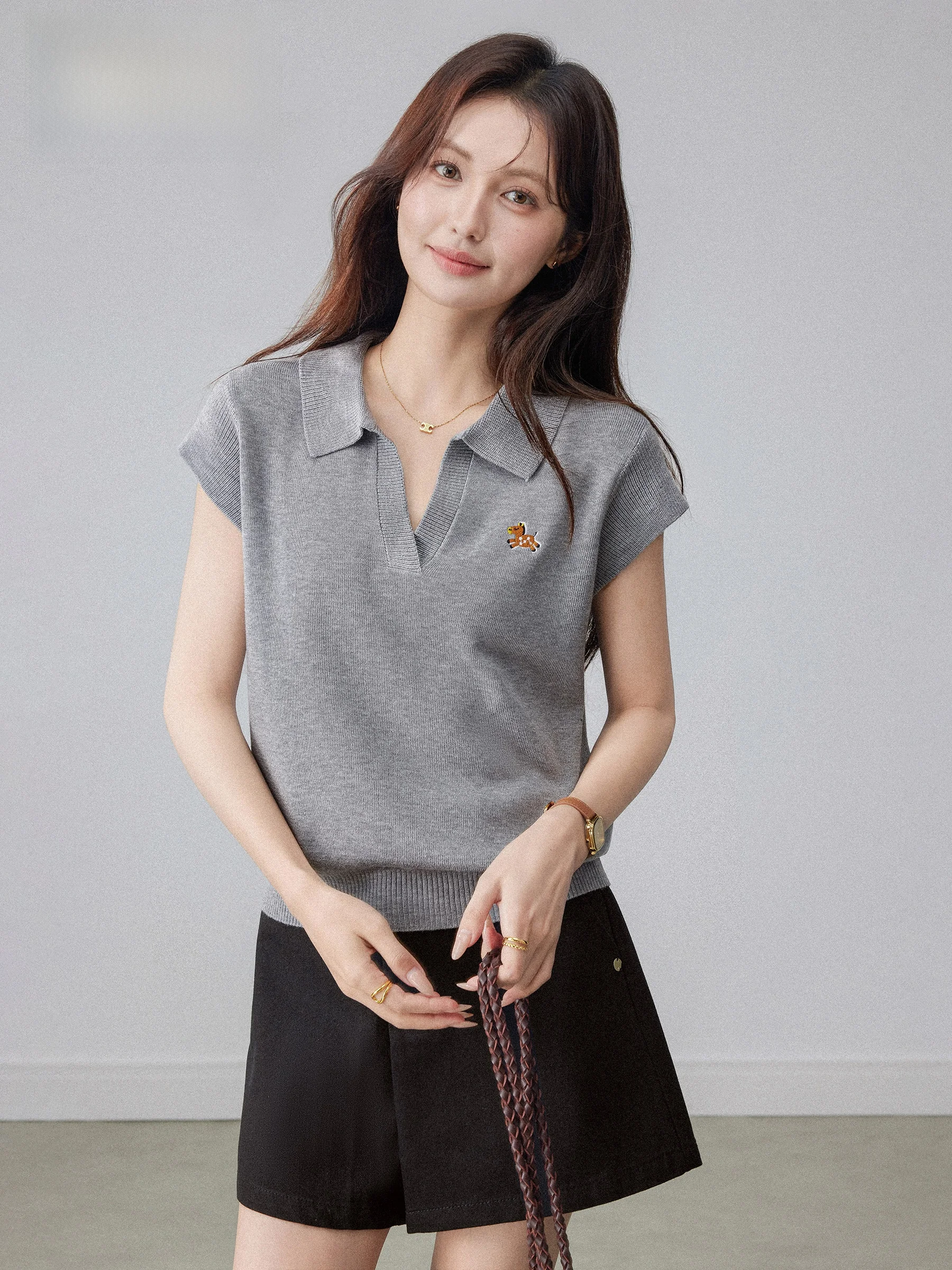 Gray Collar Short Sleeve Knitted Sweater Women's Summer Design Korean Style Elegantly Fluffy Sleeve Top by Zhang Dou Dou
Gray Collar Short Sleeve Knitted Sweater Women's Summer Design Korean Style Elegantly Fluffy Sleeve Top by Zhang Dou Dou