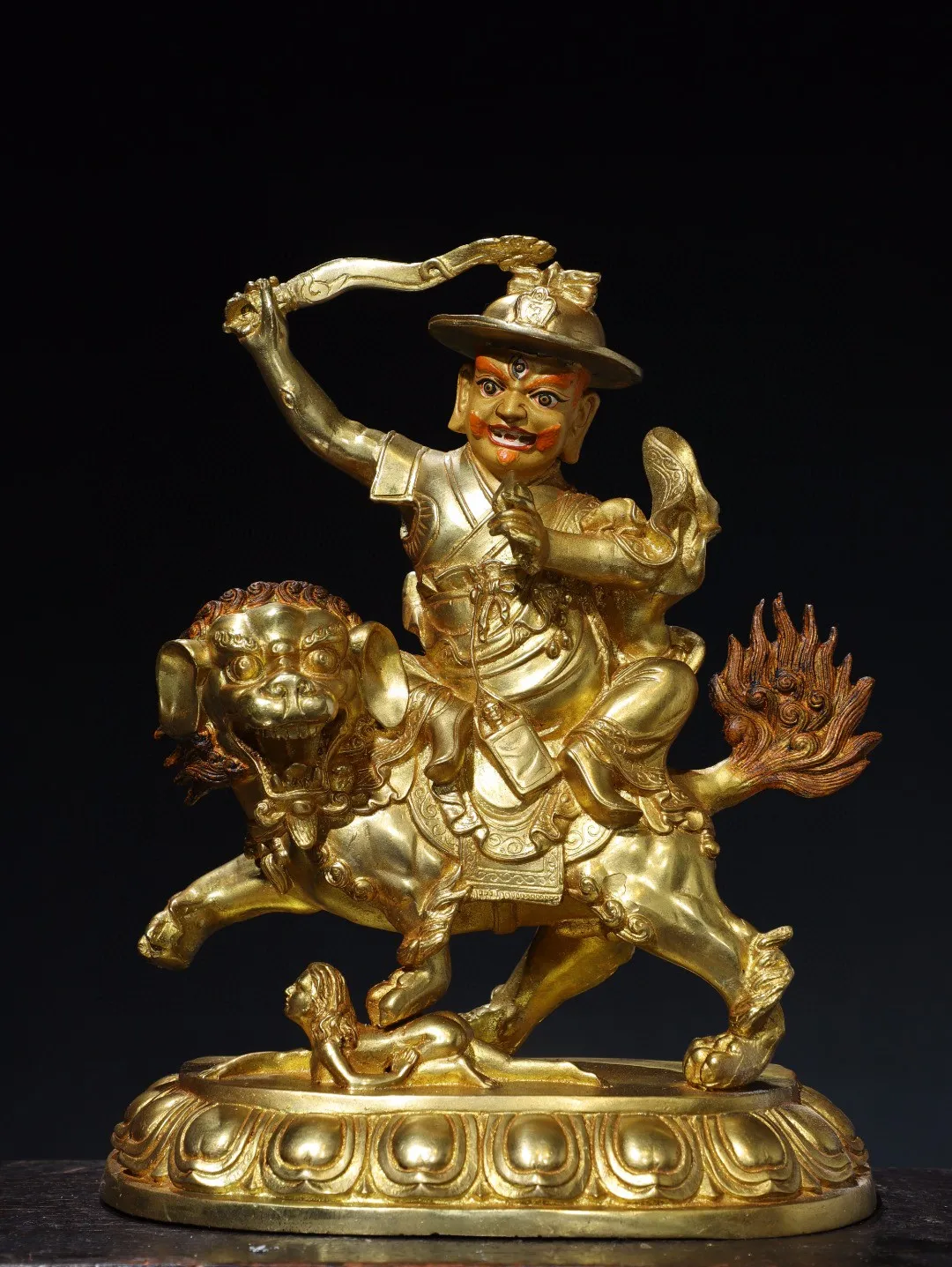 Tibetan Old Yellow Copper Gilded Colored Face Painting Gesar King Horse Riding Decoration Home Buddhist Hall Supplies Collection
Tibetan Old Yellow Copper Gilded Colored Face Painting Gesar King Horse Riding Decoration Home Buddhist Hall Supplies Collection