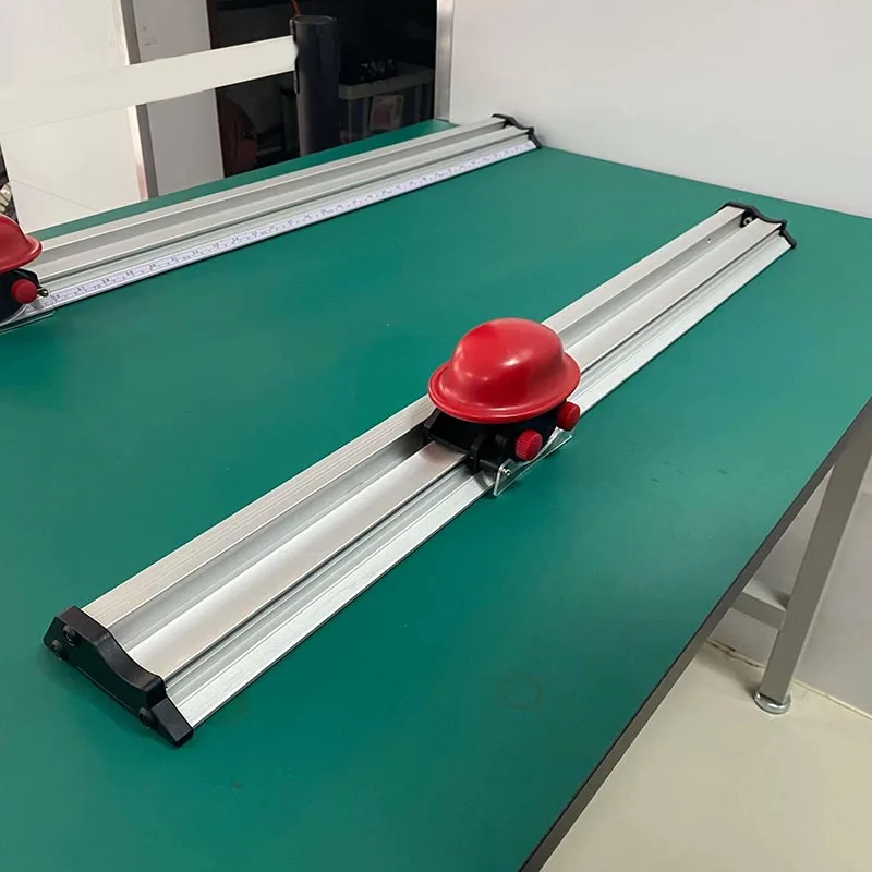 2.5M Cutting PVC Sheet Slitter Machine Blade Manual Crosscutting Machine Cutting with Smooth Incision Rolls Cutter Customized