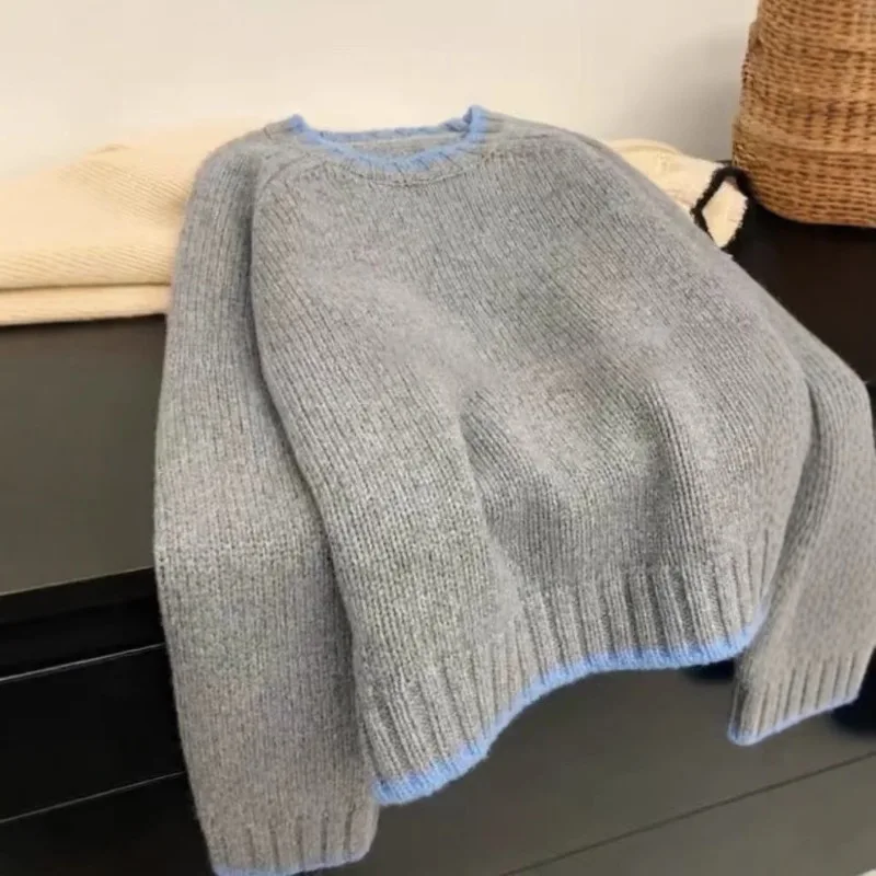 Loose Round Neck Color Blocked Pullover Sweater for Women Lazy Style Loose Sweater for Outerwear Knitted Top 
Loose Round Neck Color Blocked Pullover Sweater for Women Lazy Style Loose Sweater for Outerwear Knitted Top