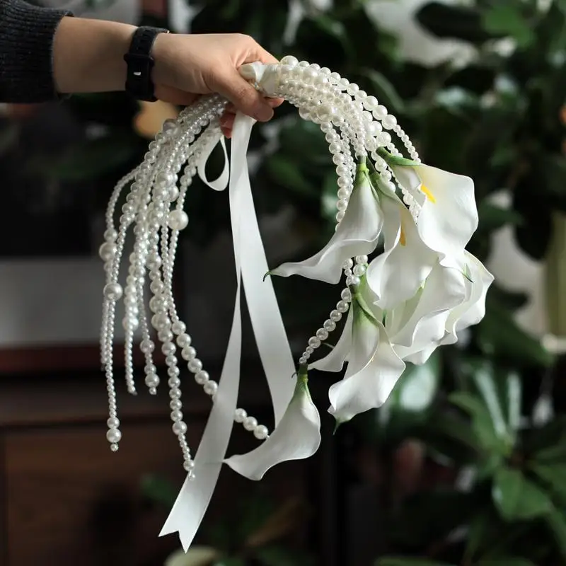 Wedding certificate pearl bouquet white calla lily arum simulation hand flower photo advanced photography props
Wedding certificate pearl bouquet white calla lily arum simulation hand flower photo advanced photography props