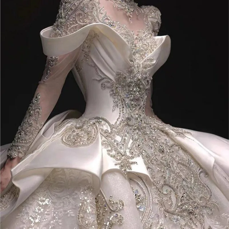 Heavy Industry's new satin long-sleeved main fabric high-end tailline dress
Heavy Industry's new satin long-sleeved main fabric high-end tailline dress
