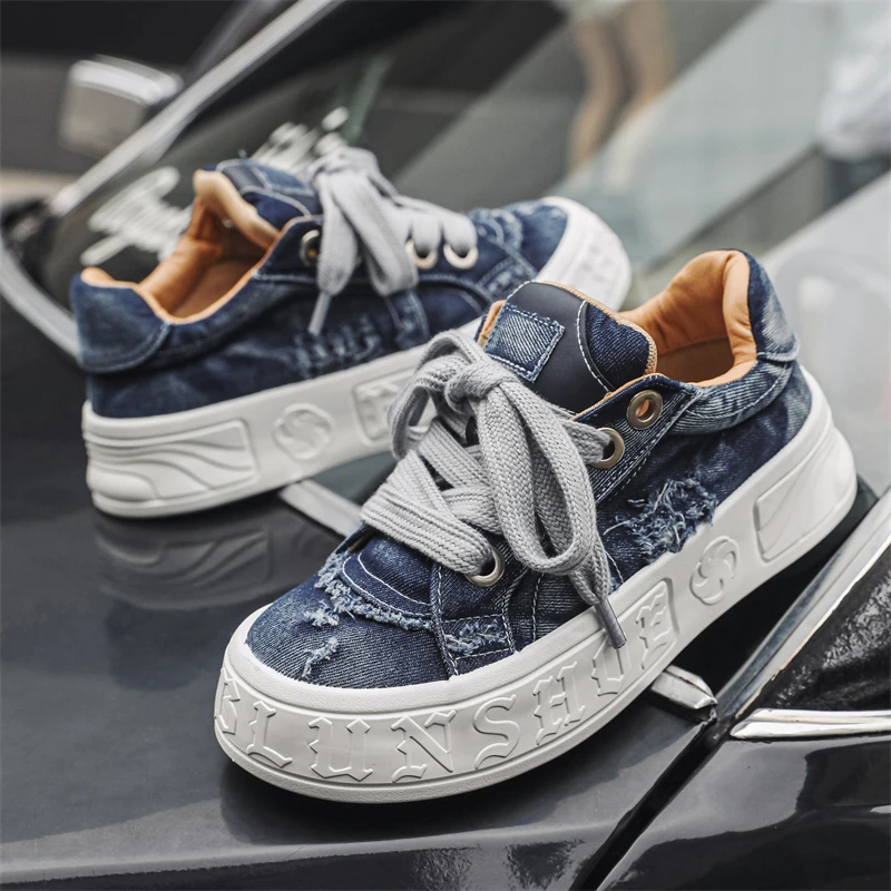 Men's denim cloth shoes Casual Trendy Personalized Style Daily outdoor street walking Youth Thick soled Shoes Black Versatile
Men's denim cloth shoes Casual Trendy Personalized Style Daily outdoor street walking Youth Thick soled Shoes Black Versatile
