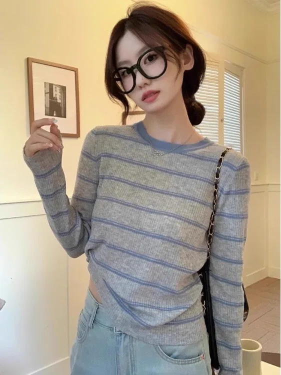 Color Blo Long Sve Knitted irt Women's Inner Wear Thin Design Spring Top round Ne Stripe Pattern Soft Korean Sle
Color Blo Long Sve Knitted irt Women's Inner Wear Thin Design Spring Top round Ne Stripe Pattern Soft Korean Sle